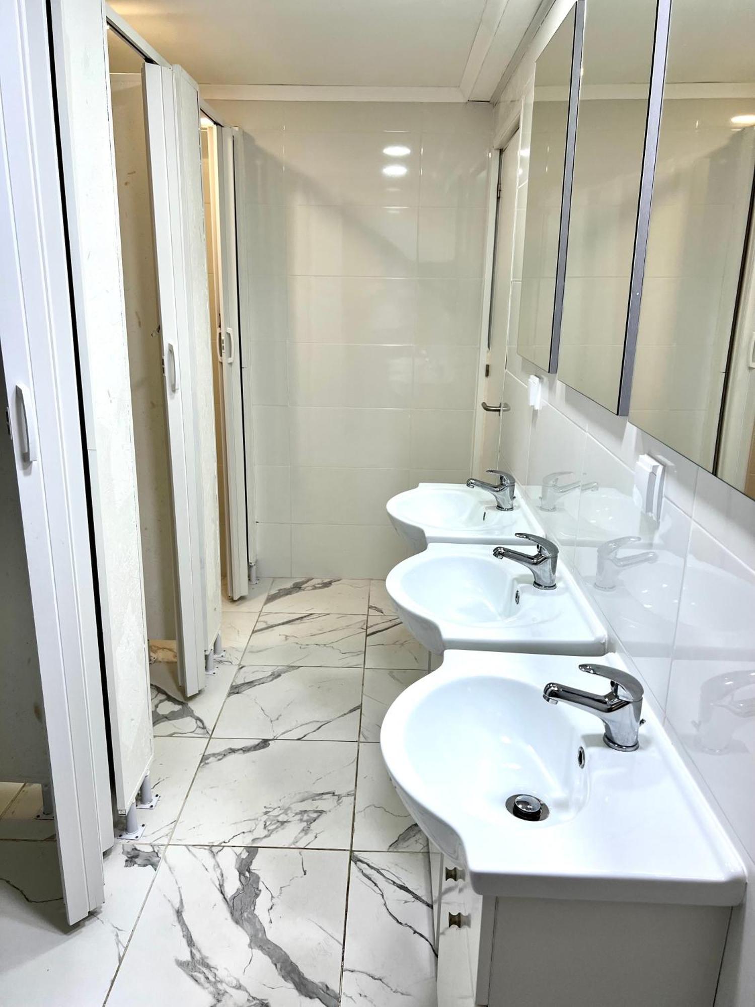 Oeiras Beach Private Room 9 - Double Bedroom With Shared Bathroom & Terrace Extérieur photo