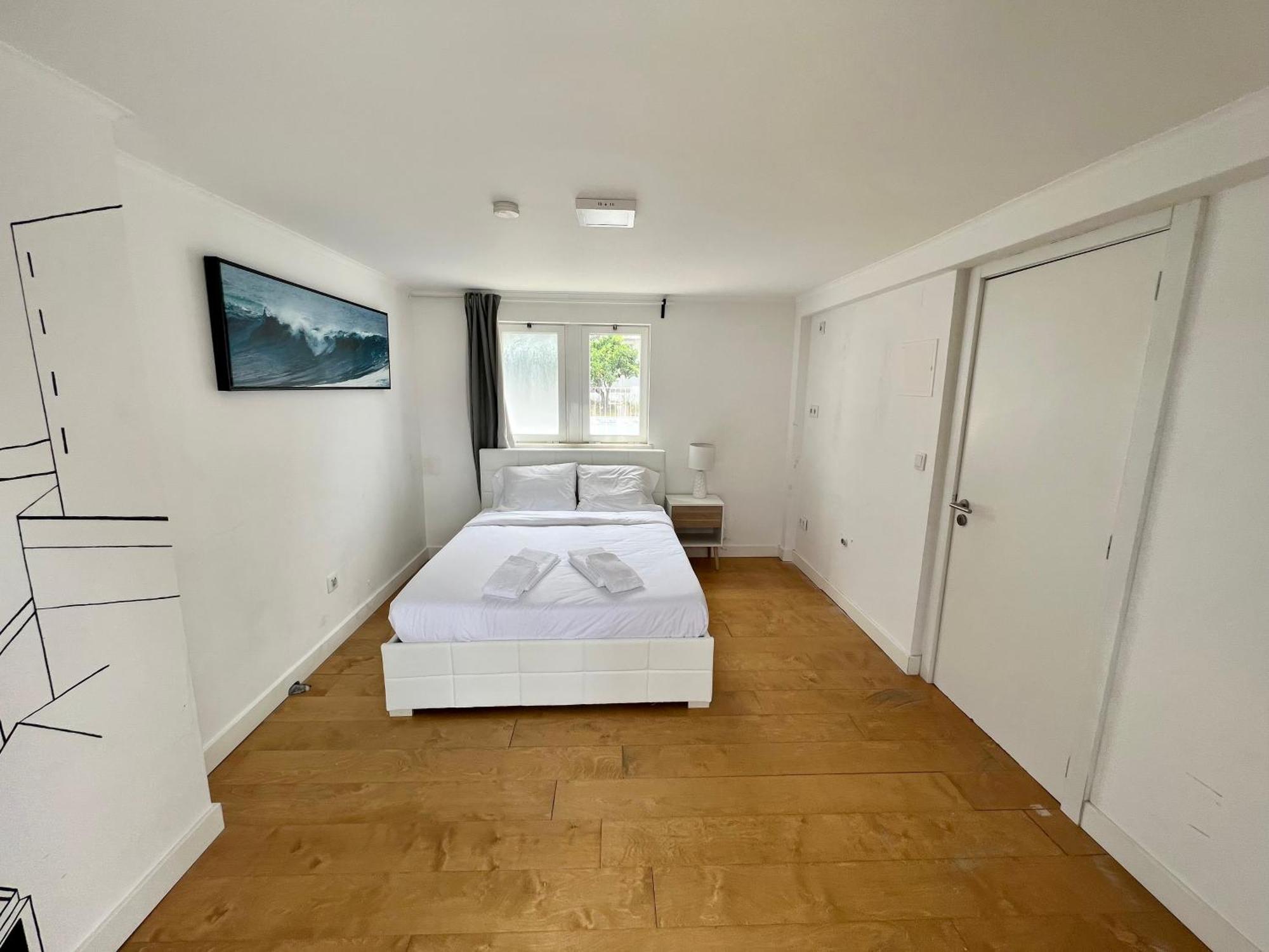 Oeiras Beach Private Room 9 - Double Bedroom With Shared Bathroom & Terrace Extérieur photo